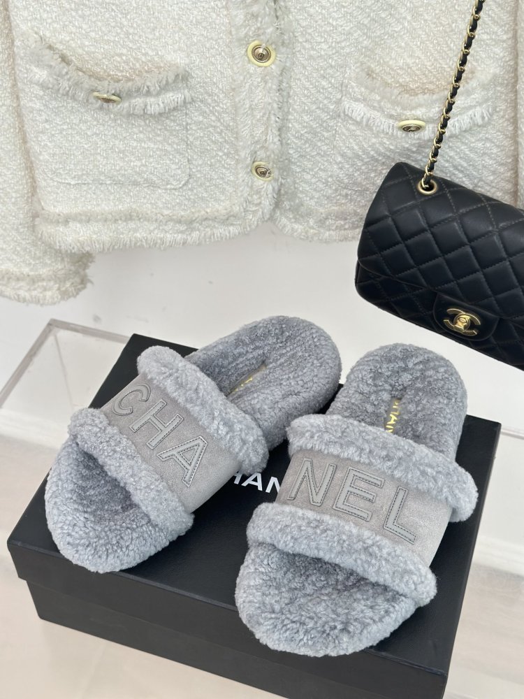 Шлепанцы меховые женские фото 2