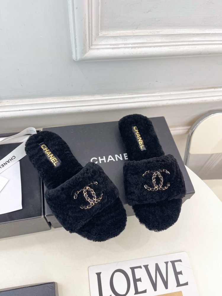 Шлепанцы меховые женские фото 2