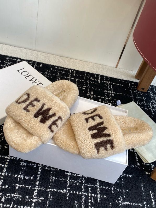 Шлепанцы меховые женские фото 2