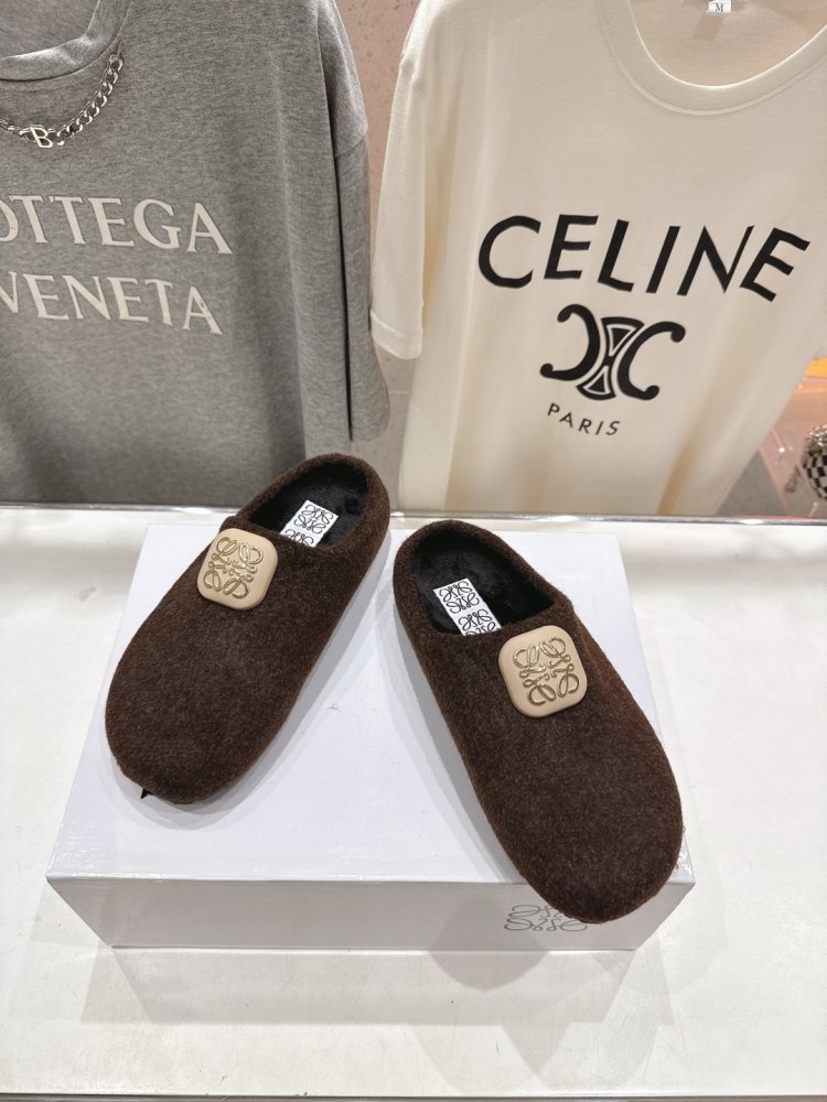 Шлепанцы меховые женские фото 2