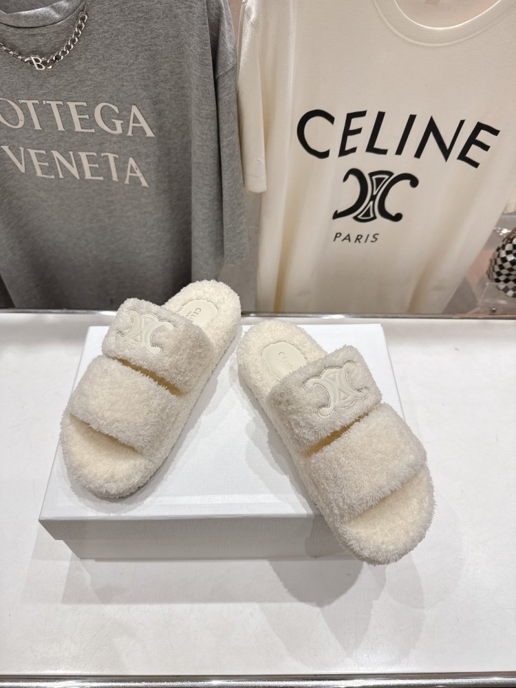 Шлепанцы меховые женские фото 2