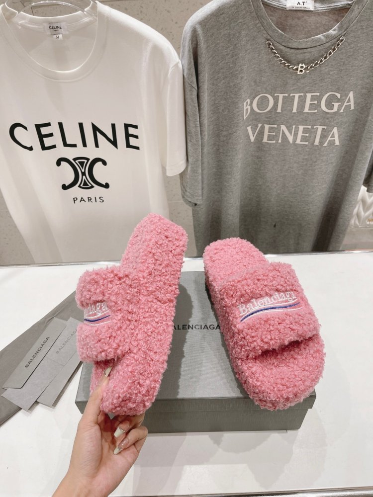 Шльопанці хутряні жіночі фото 2