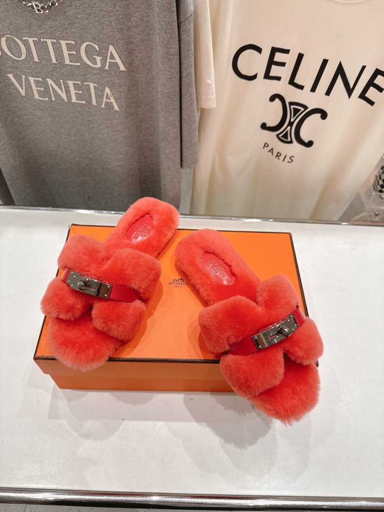 Шльопанці хутряні жіночі фото 2