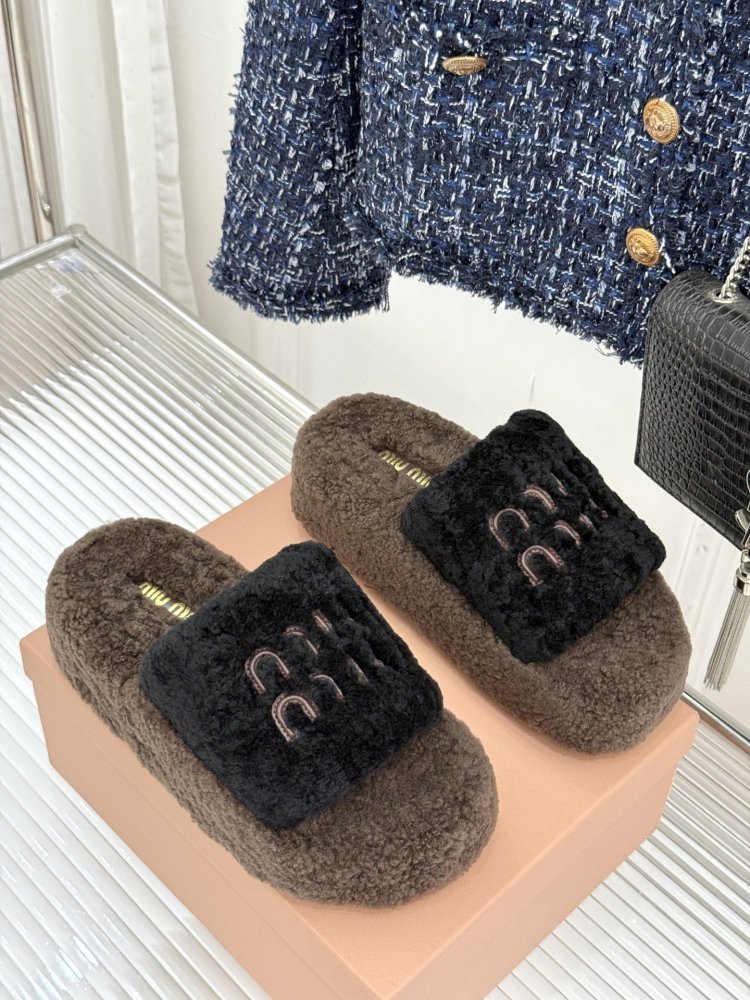 Шлепанцы меховые женские фото 3