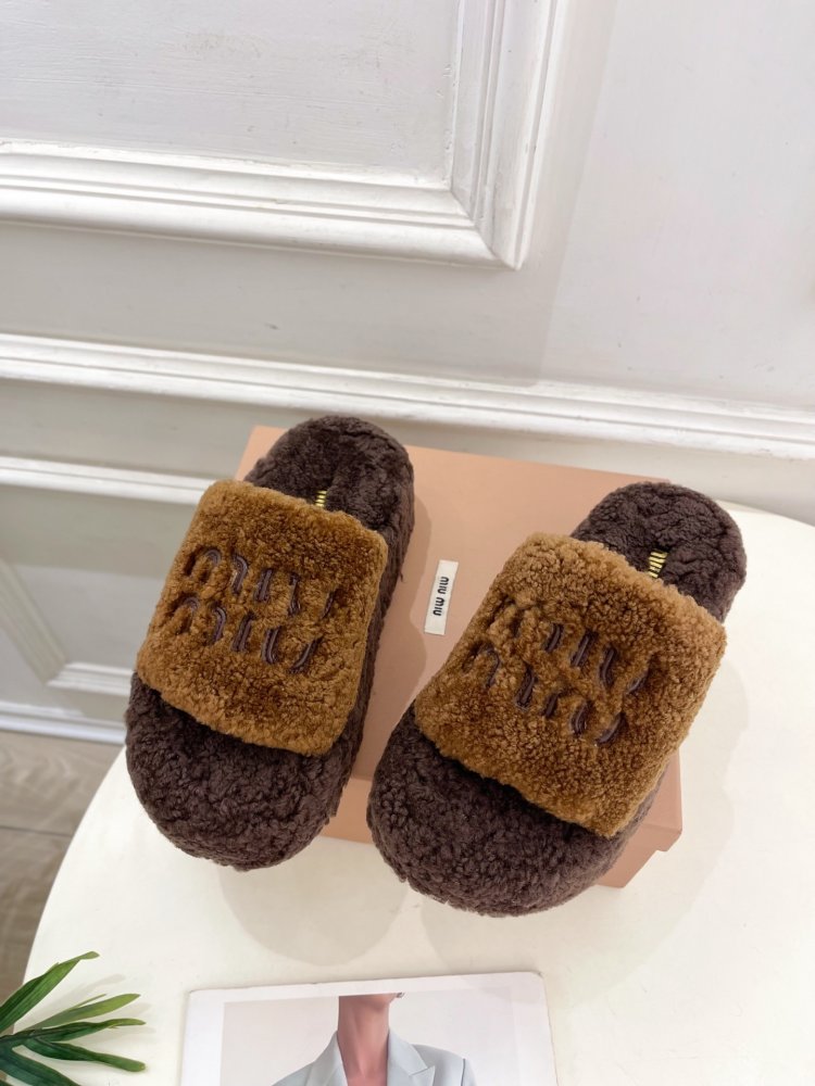 Шлепанцы меховые женские фото 3