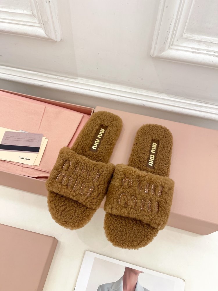 Шлепанцы меховые женские фото 3