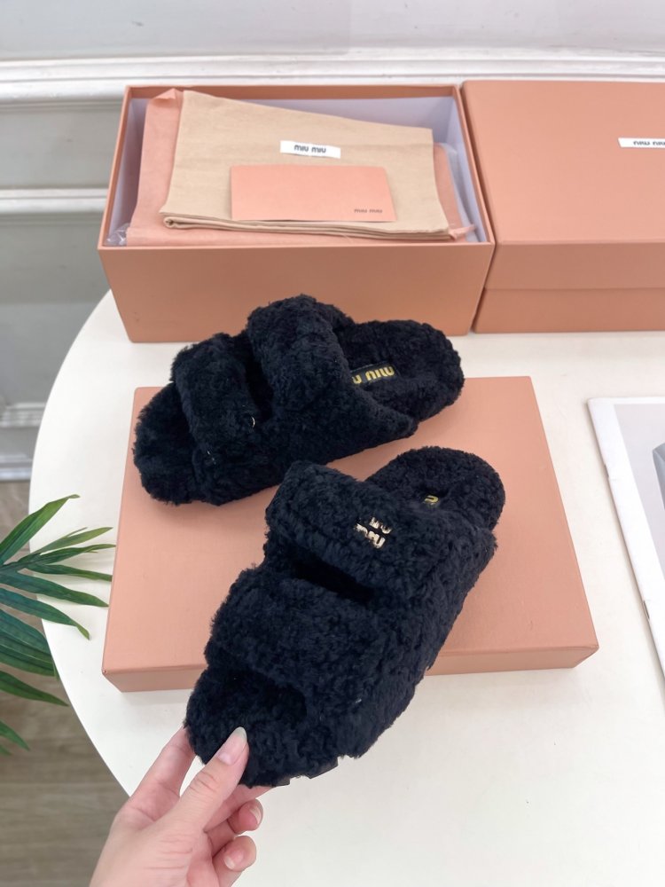 Шлепанцы меховые женские фото 3