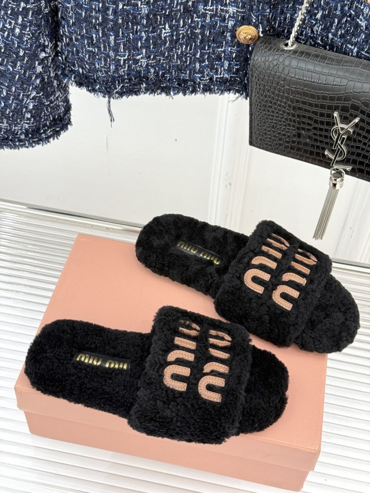 Шлепанцы меховые женские фото 3