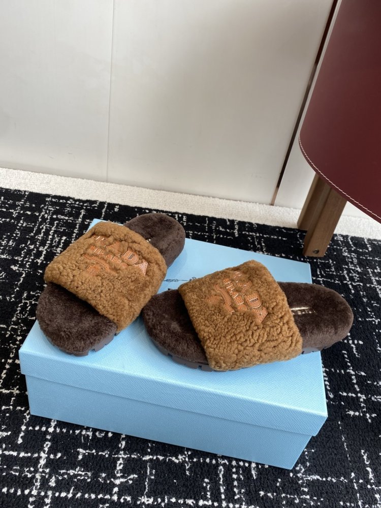 Шльопанці хутряні жіночі фото 3