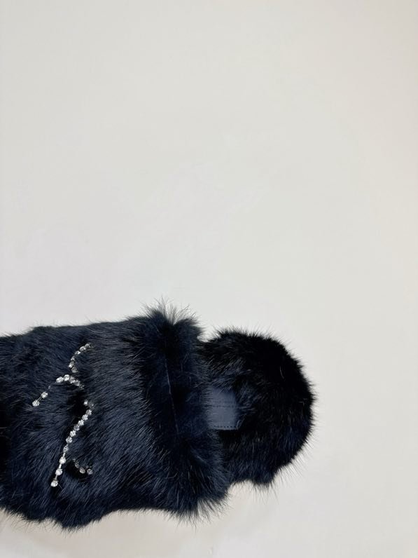 Шльопанці хутряні жіночі фото 3