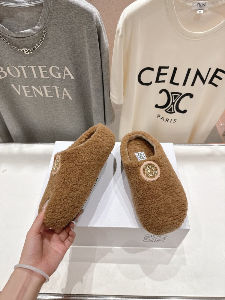 Шльопанці хутряні жіночі фото 3