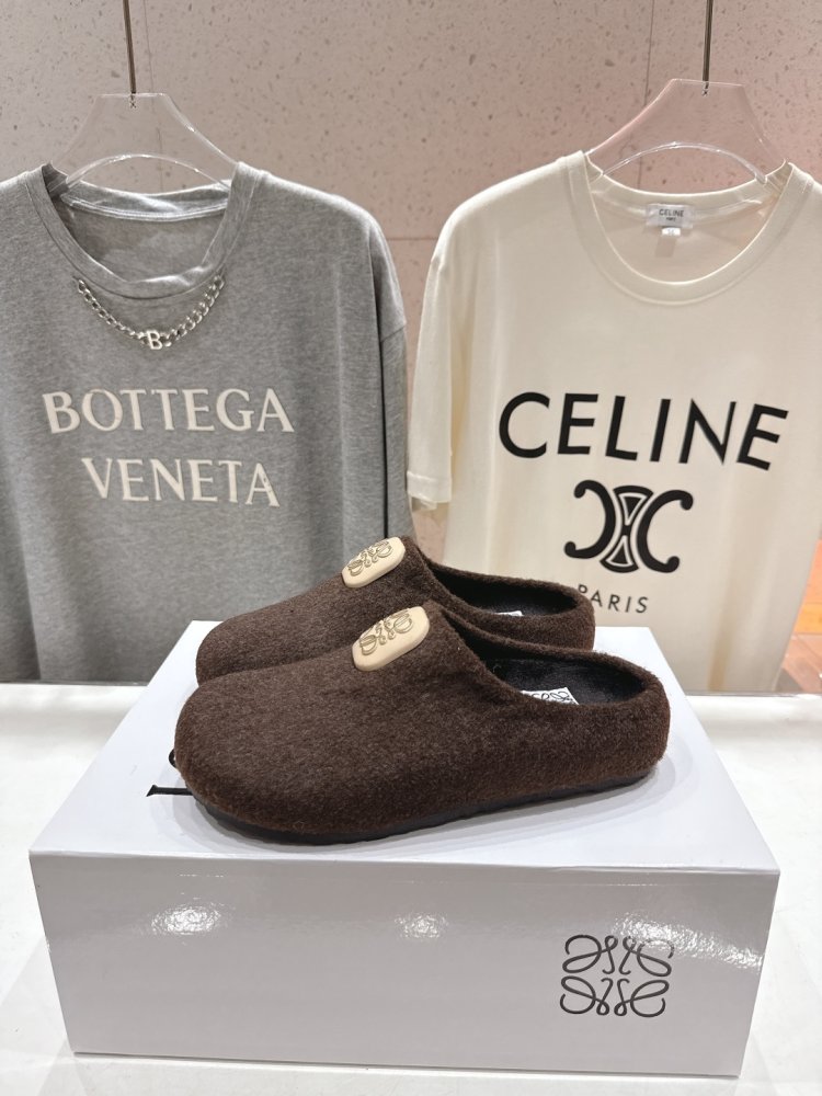 Шлепанцы меховые женские фото 3