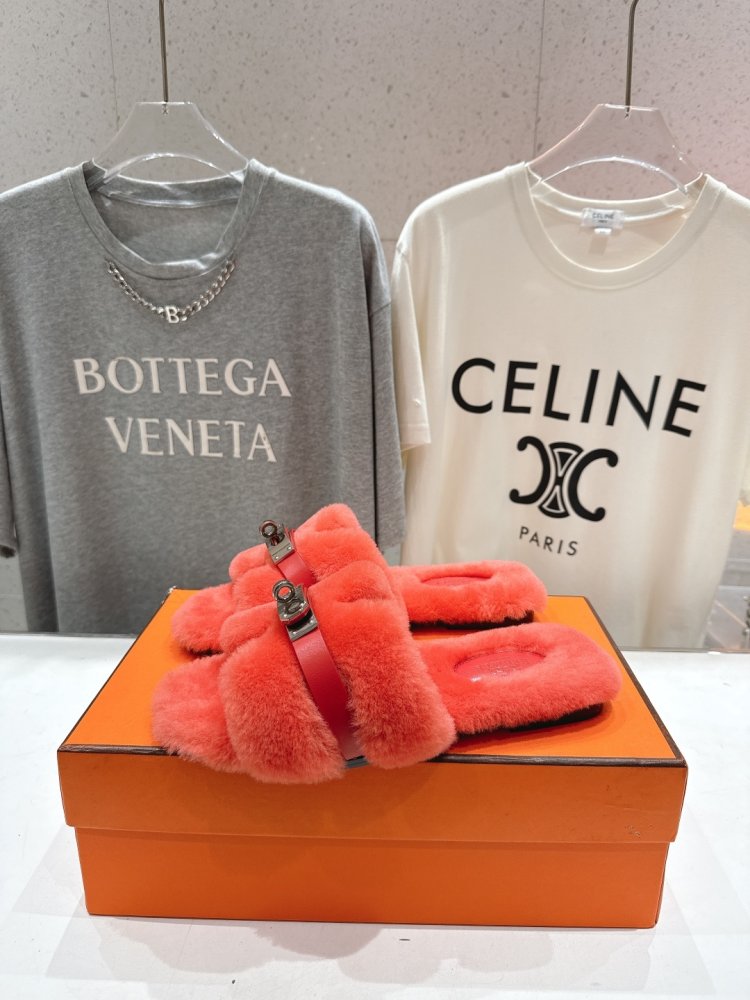 Шльопанці хутряні жіночі фото 3