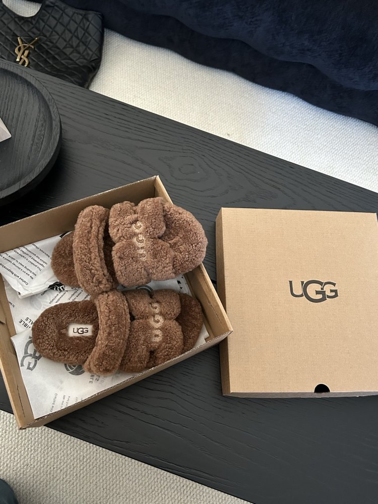 Шлепанцы меховые женские фото 3