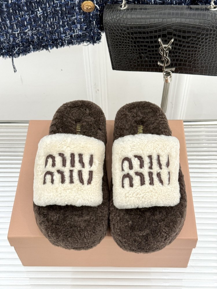 Шлепанцы меховые женские фото 4