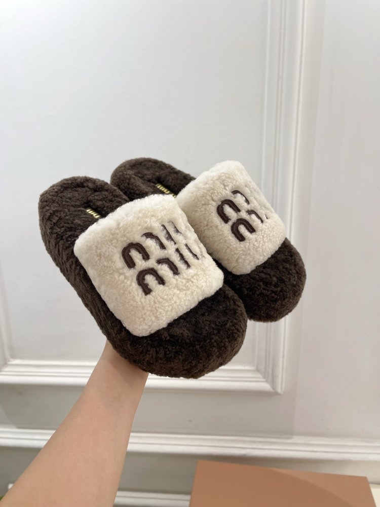 Шлепанцы меховые женские фото 4