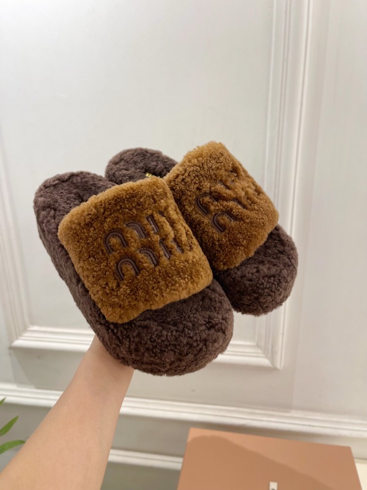 Шлепанцы меховые женские фото 4