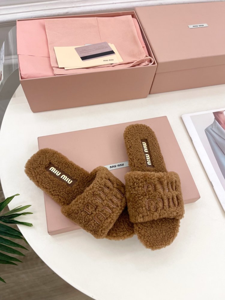 Шлепанцы меховые женские фото 4