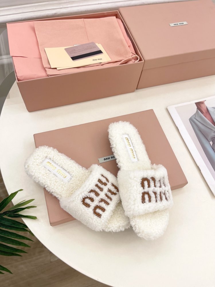 Шлепанцы меховые женские фото 4