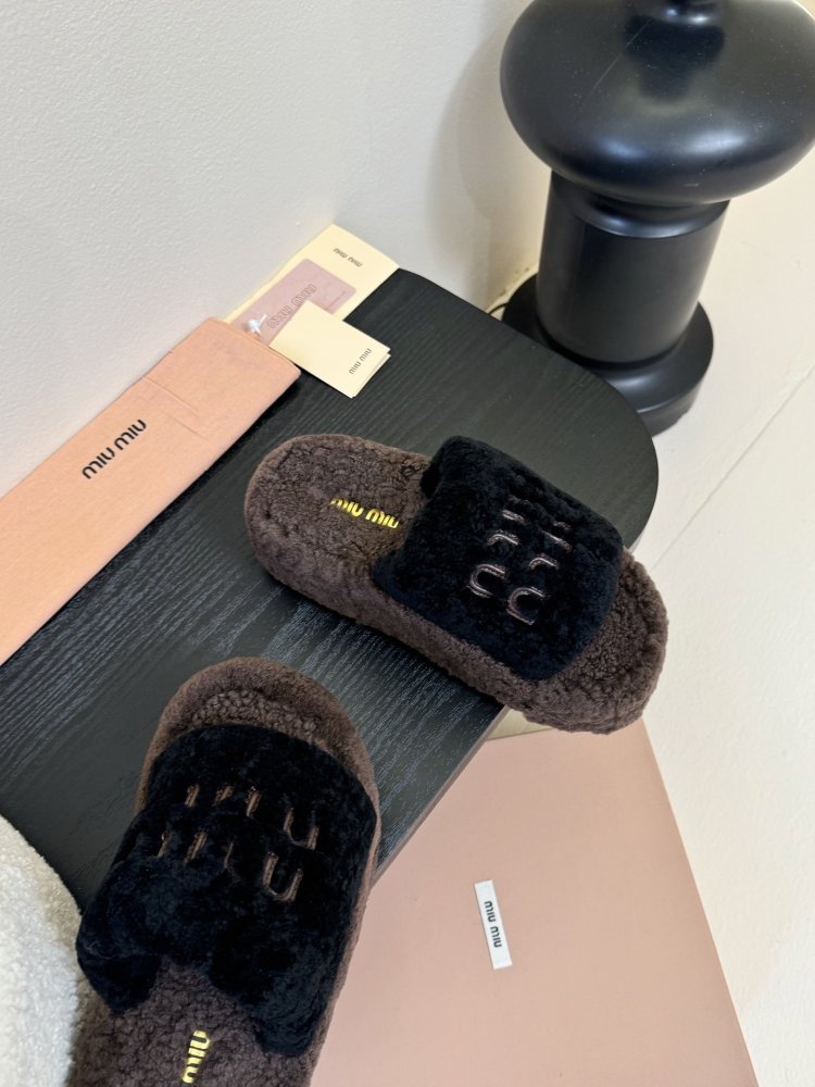 Шлепанцы меховые женские фото 4