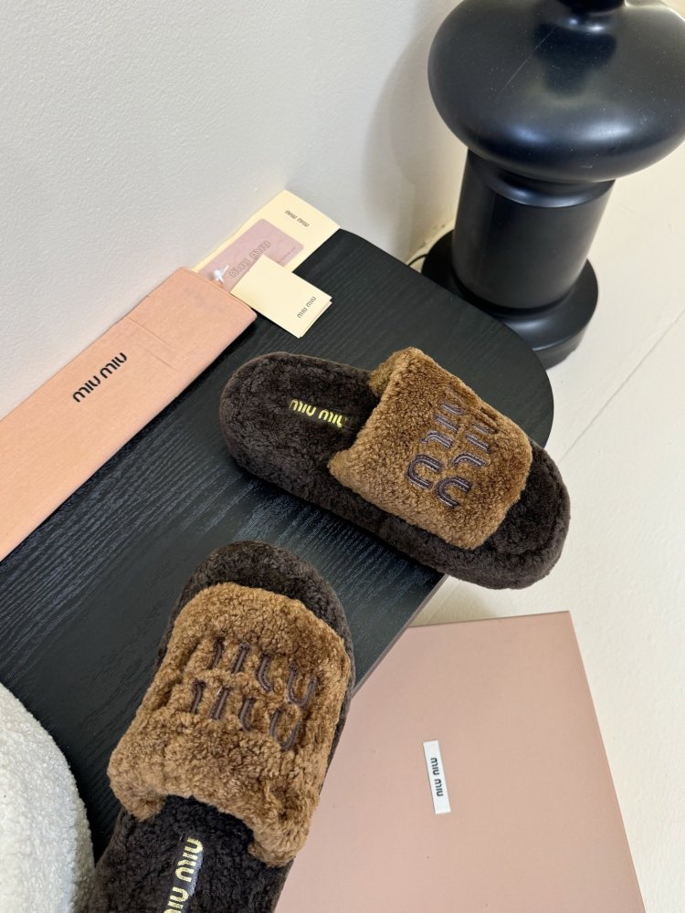 Шлепанцы меховые женские фото 4