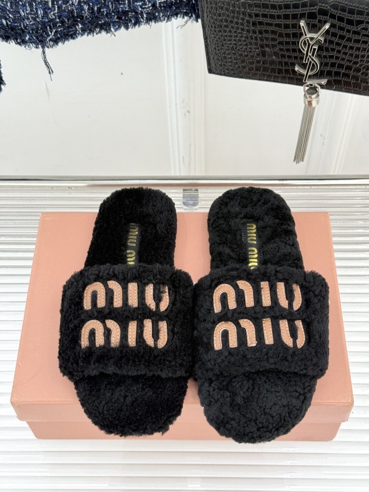 Шлепанцы меховые женские фото 4