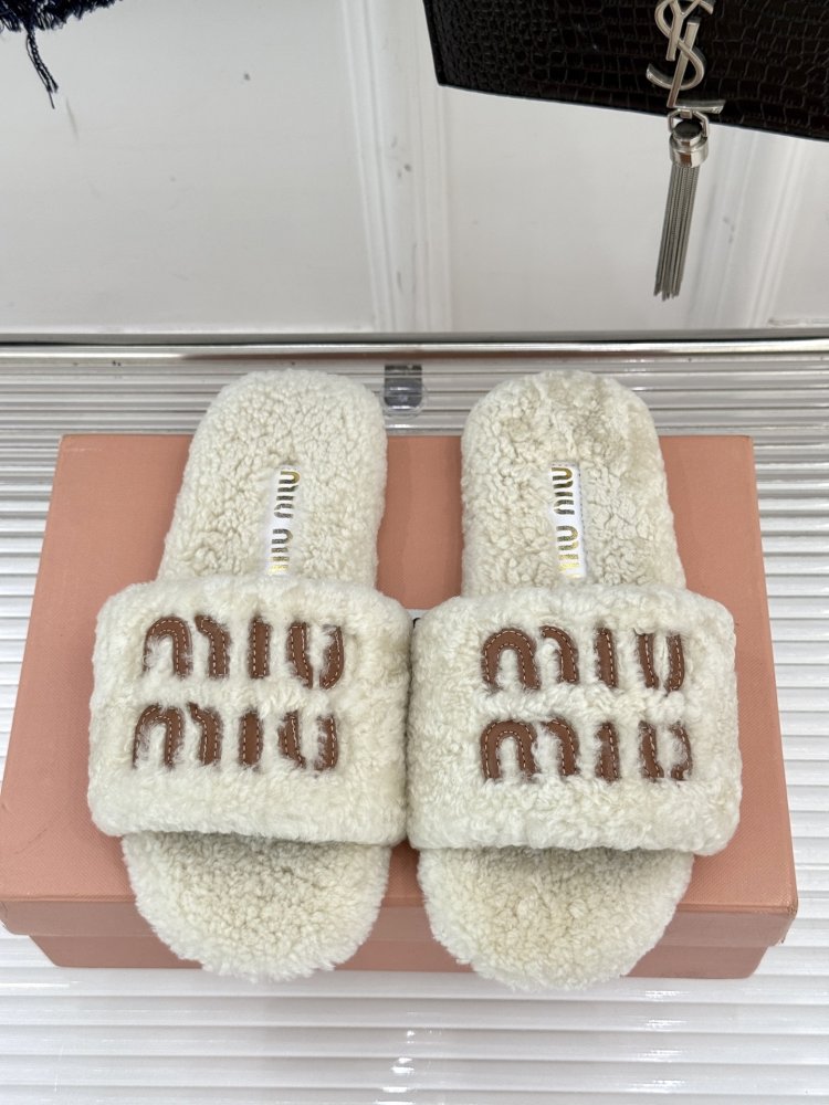 Шлепанцы меховые женские фото 4