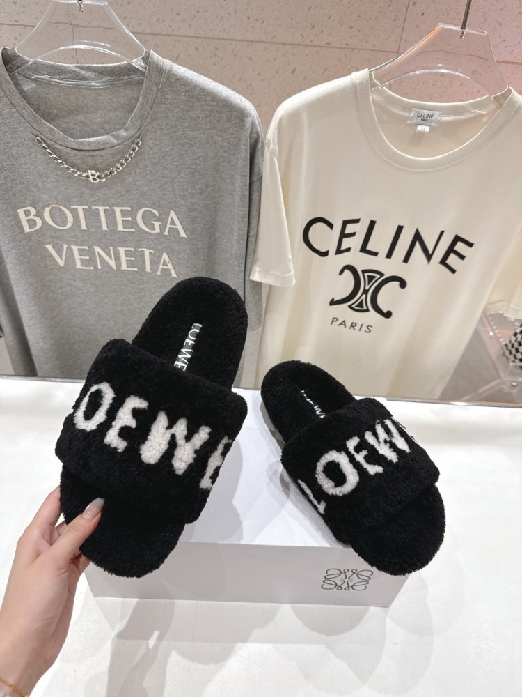 Шлепанцы меховые женские фото 4