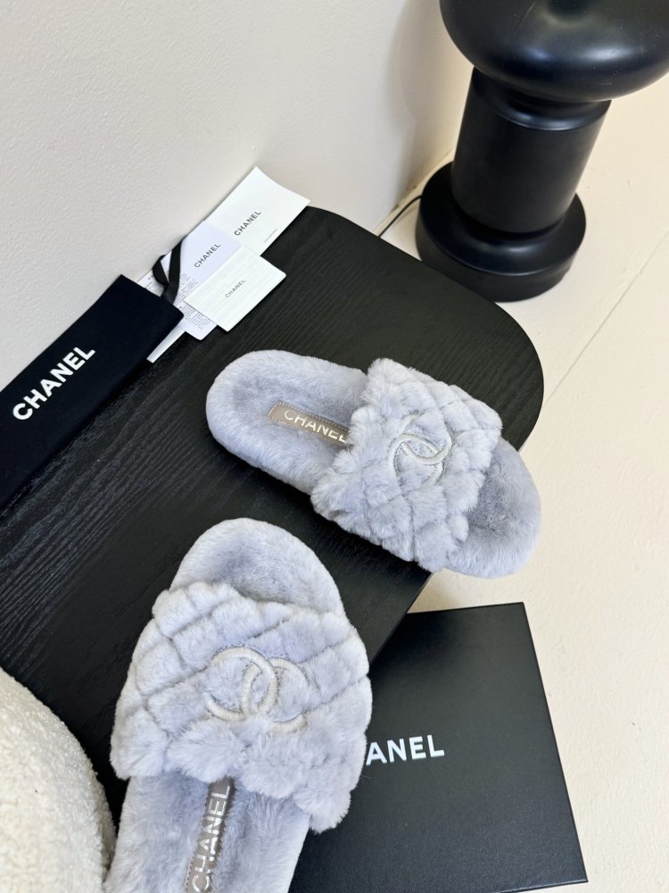 Шльопанці хутряні жіночі фото 4