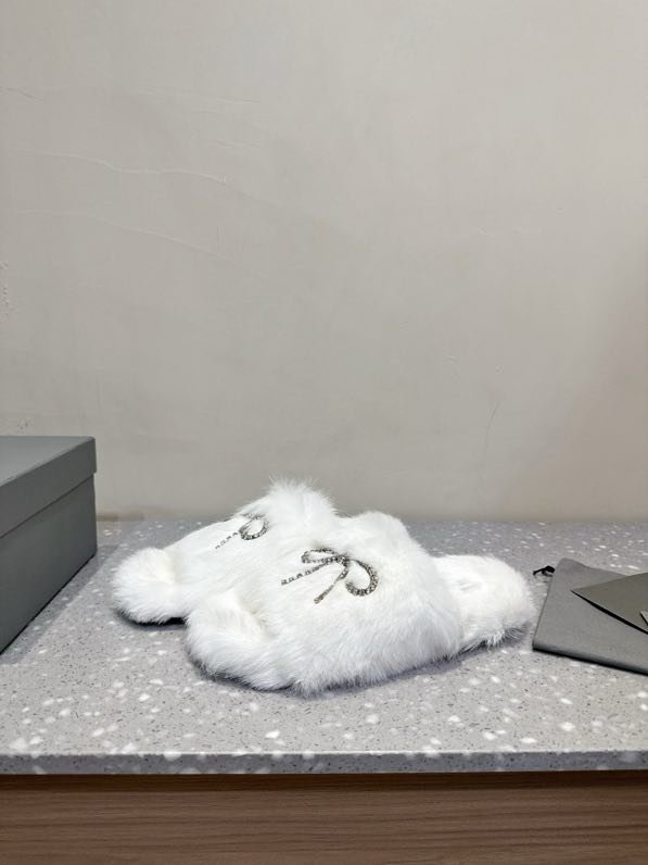 Шльопанці хутряні жіночі фото 4