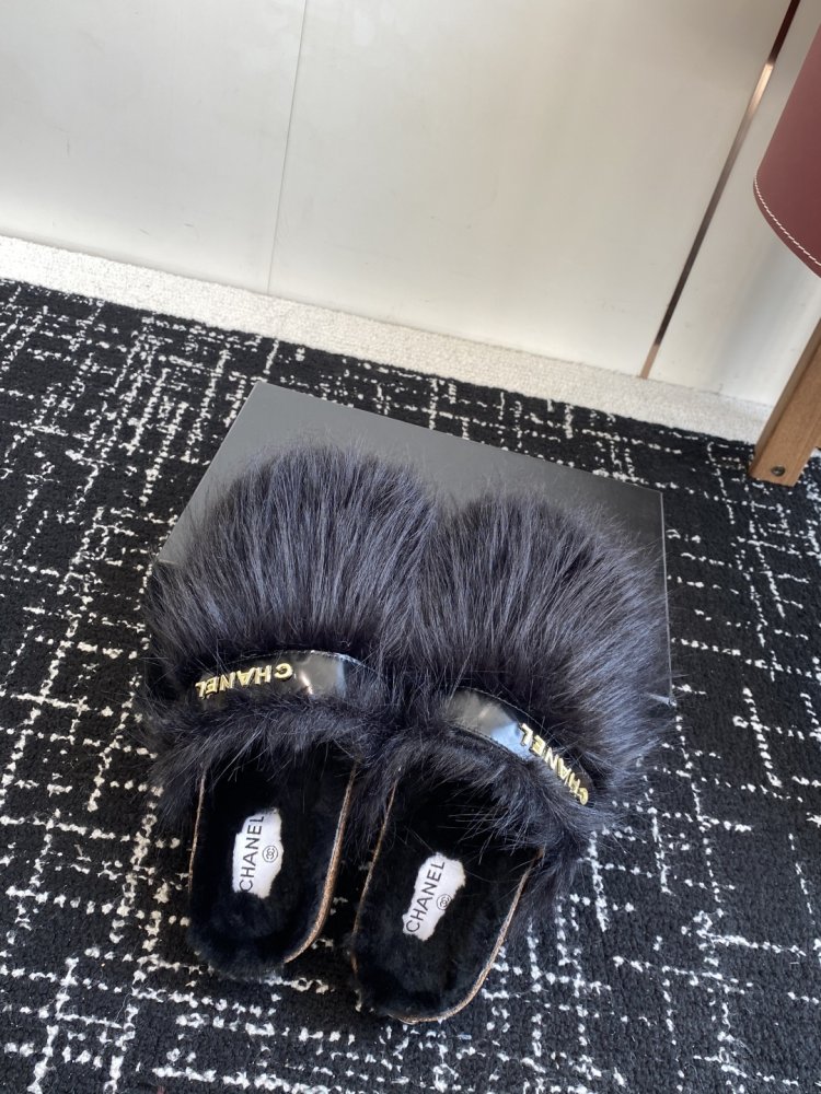 Шлепанцы меховые женские фото 4