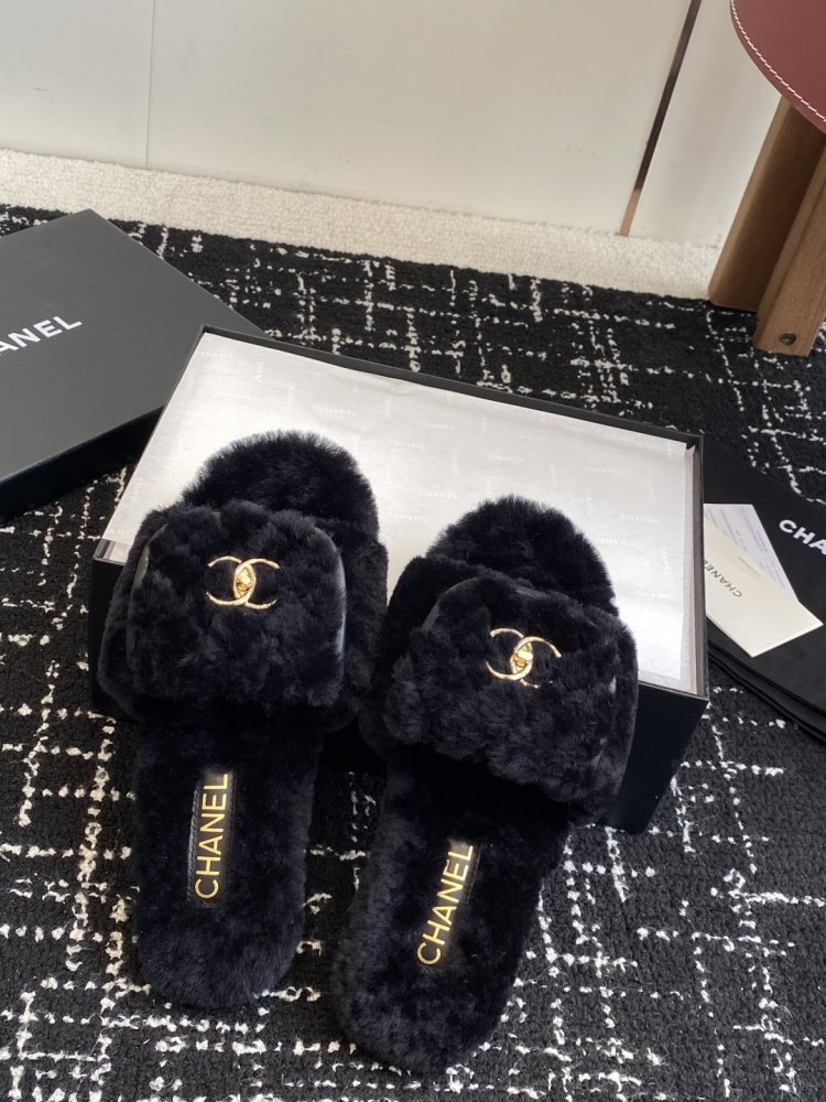 Шлепанцы меховые женские фото 4