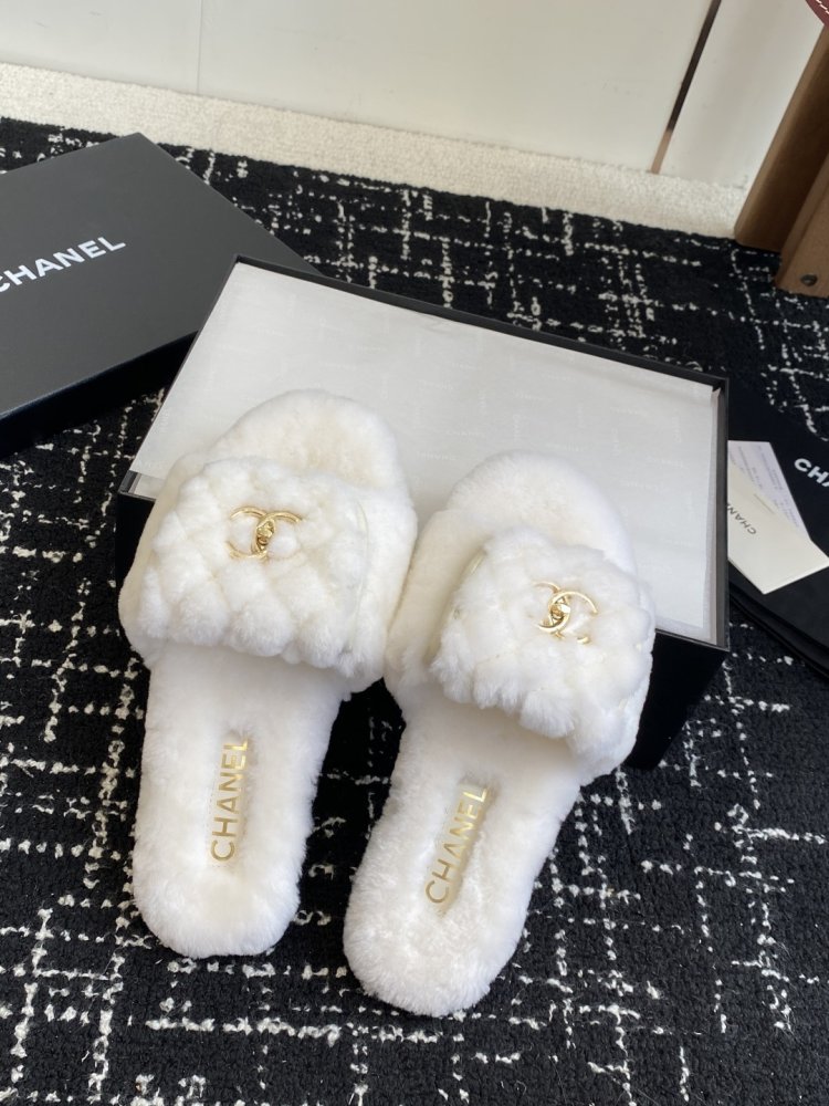 Шлепанцы меховые женские фото 4