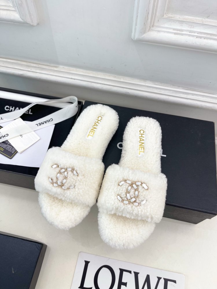 Шльопанці хутряні жіночі фото 4