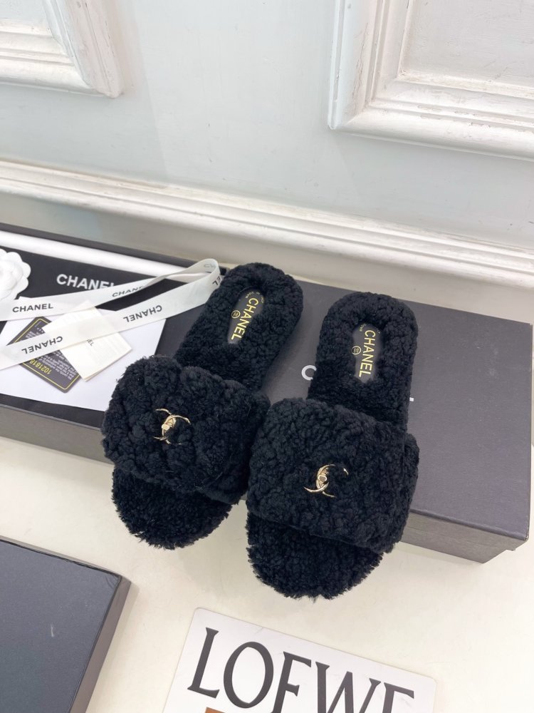 Шльопанці хутряні жіночі фото 4