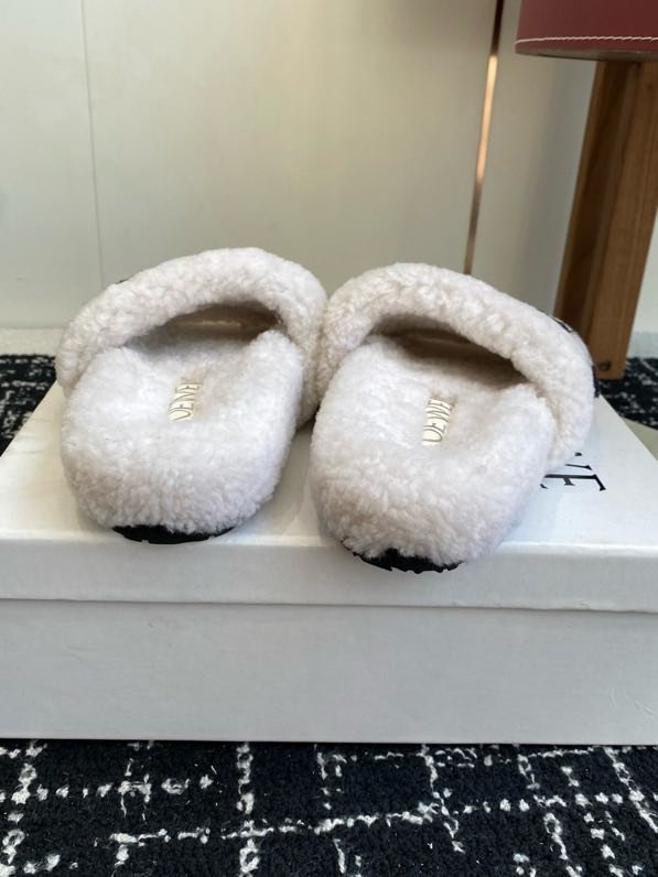 Шльопанці хутряні жіночі фото 4