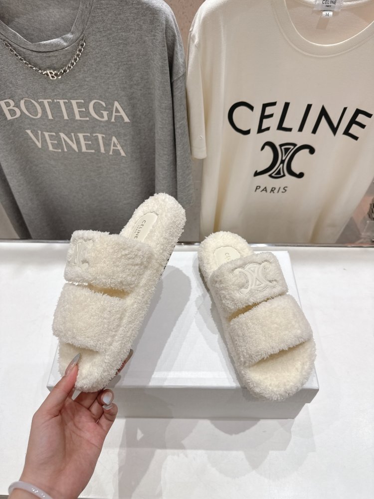 Шлепанцы меховые женские фото 4