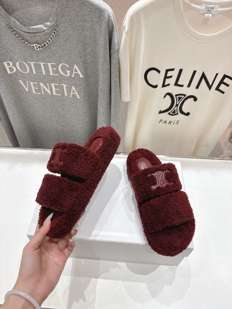 Шлепанцы меховые женские фото 4