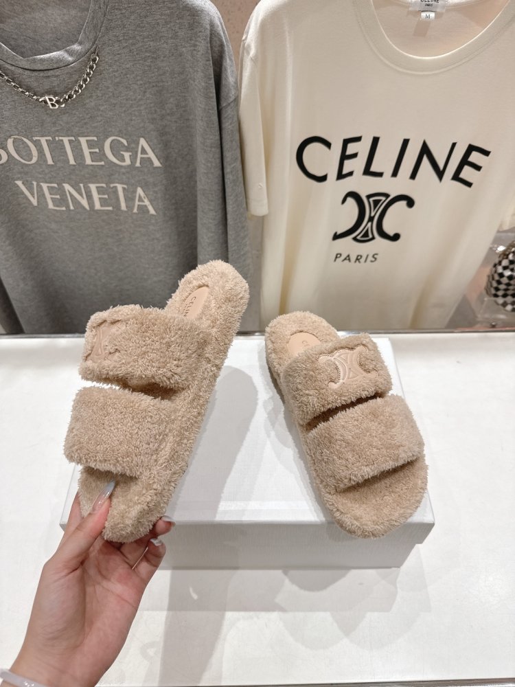 Шлепанцы меховые женские фото 4