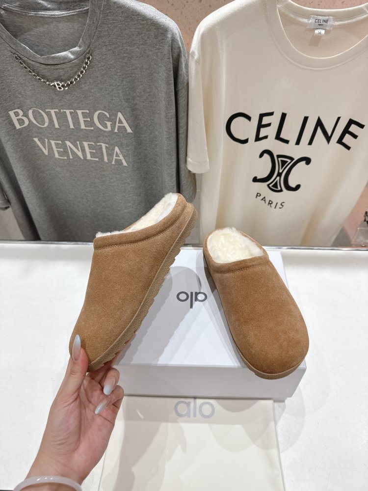 Шльопанці хутряні жіночі фото 4