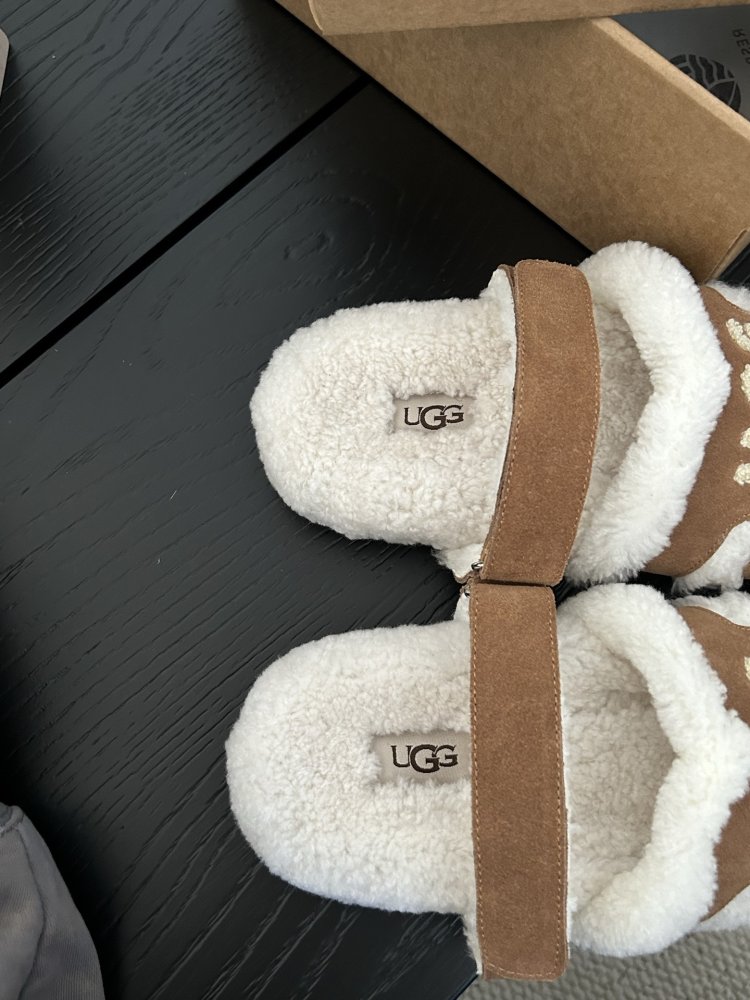 Шлепанцы меховые женские фото 4