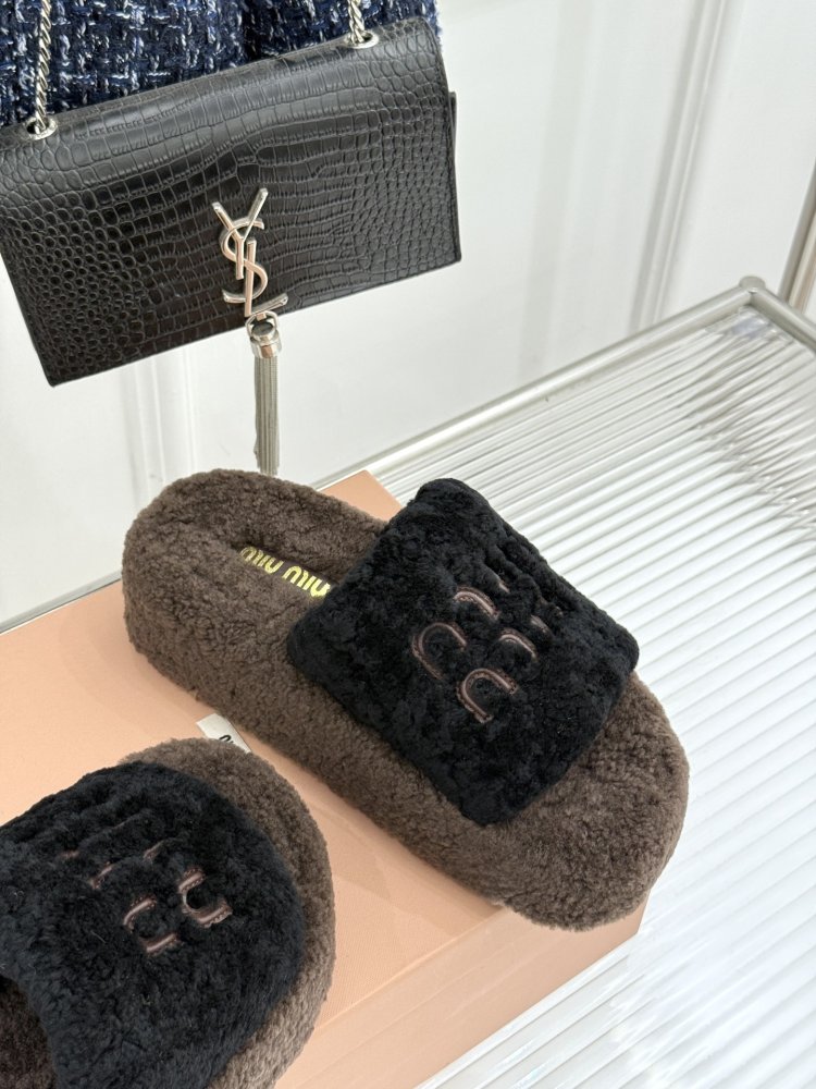 Шлепанцы меховые женские фото 5