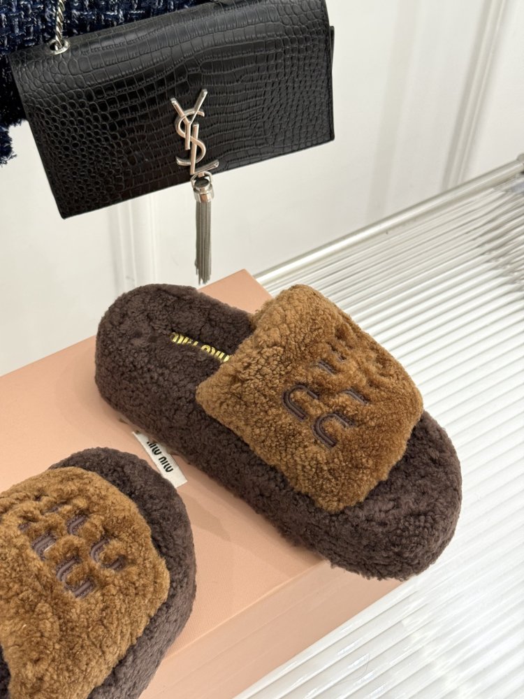 Шлепанцы меховые женские фото 5