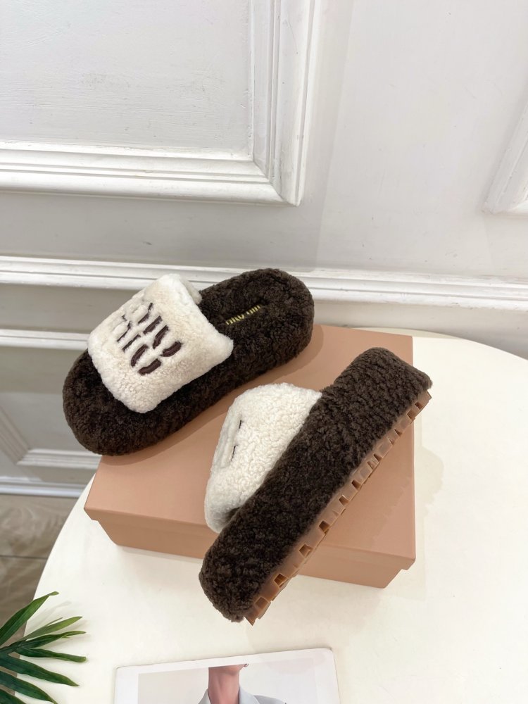 Шлепанцы меховые женские фото 5