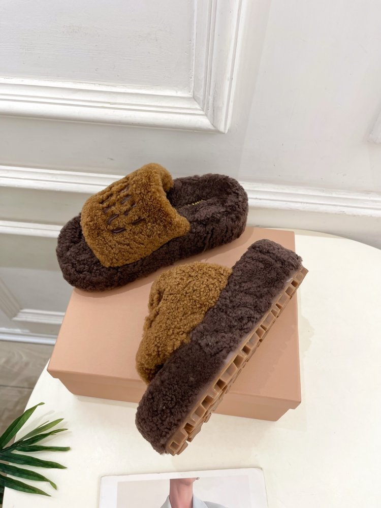 Шлепанцы меховые женские фото 5