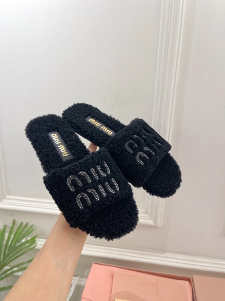 Шлепанцы меховые женские фото 5