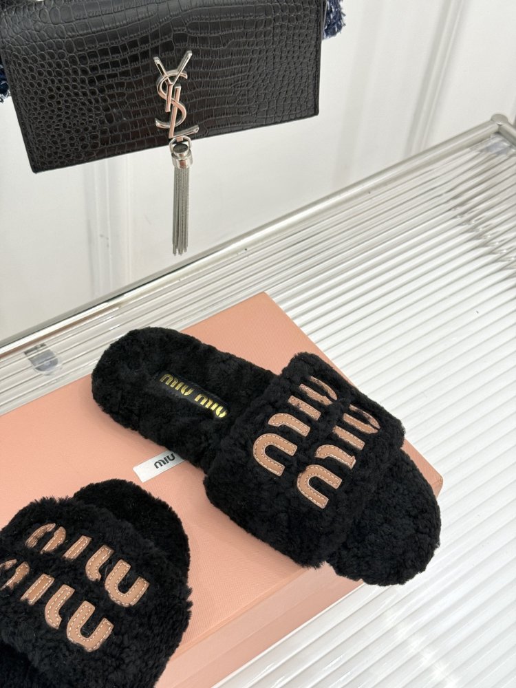 Шлепанцы меховые женские фото 5