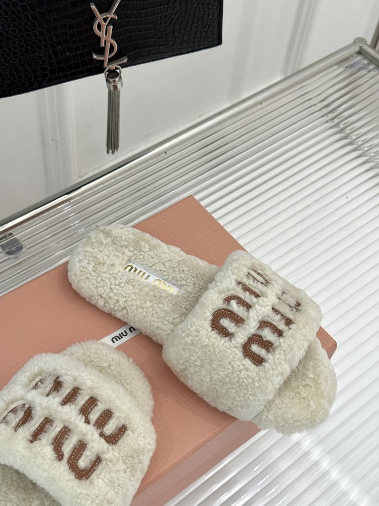 Шлепанцы меховые женские фото 5