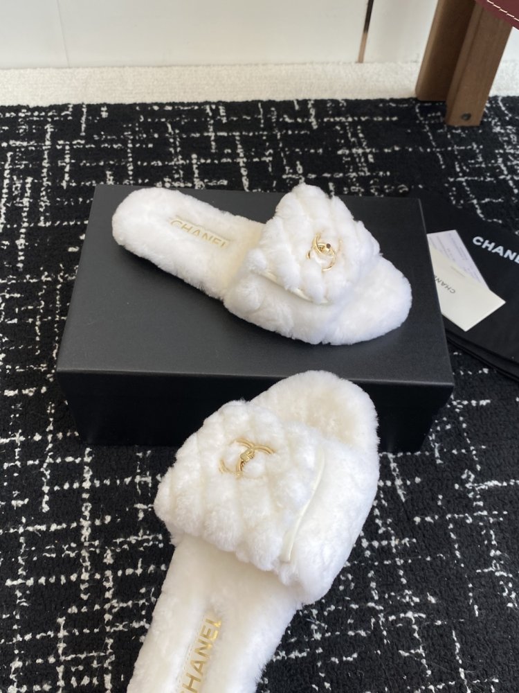 Шлепанцы меховые женские фото 5