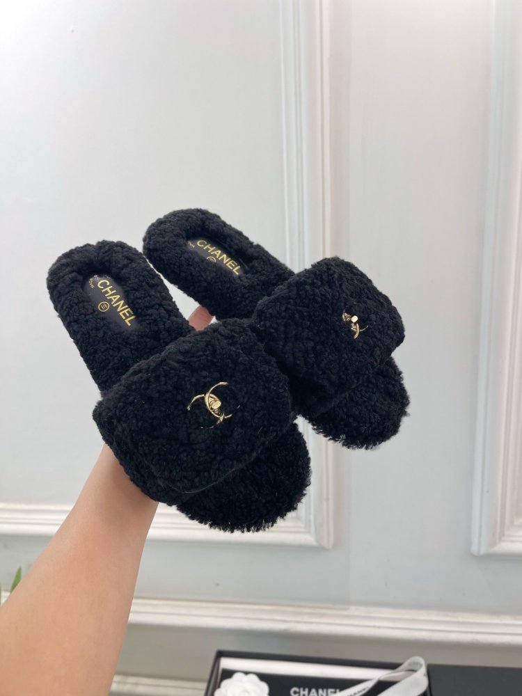 Шльопанці хутряні жіночі фото 5